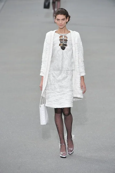 Look 23